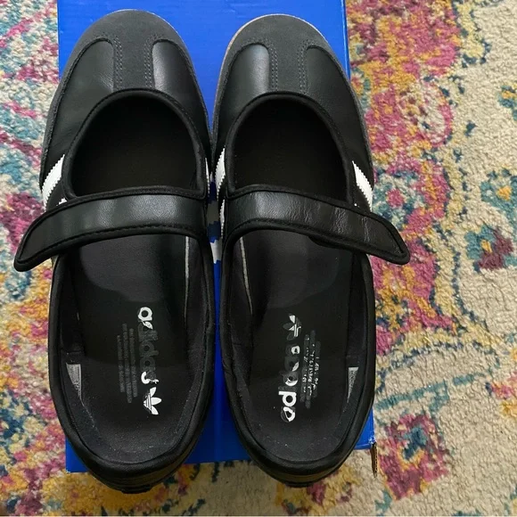 adidas Women’s Samba Jane Shoes - Picture 6 of 6